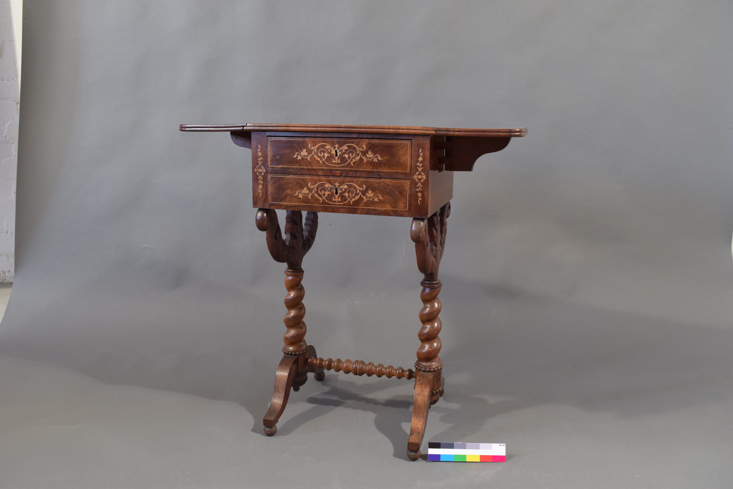 Nähtischchen, 2207, Heiko Ellermann